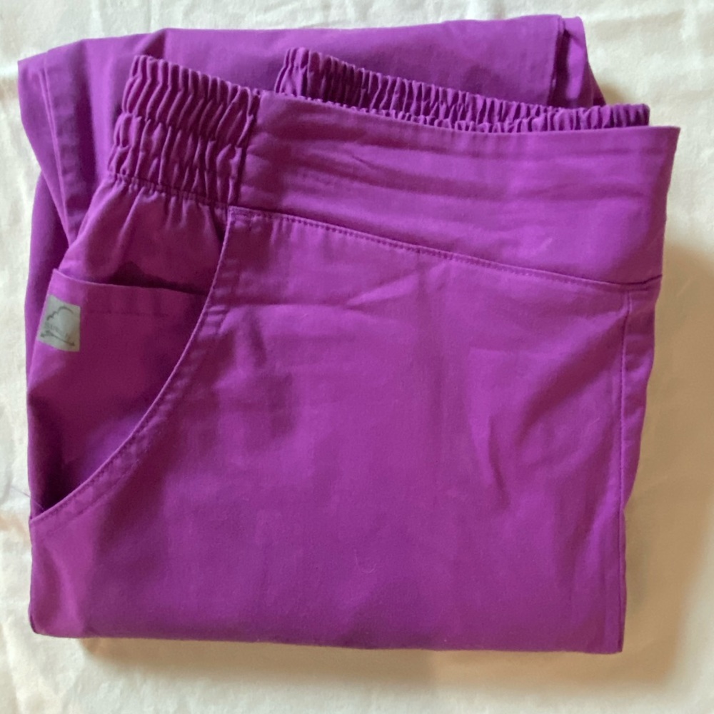Scrub pants